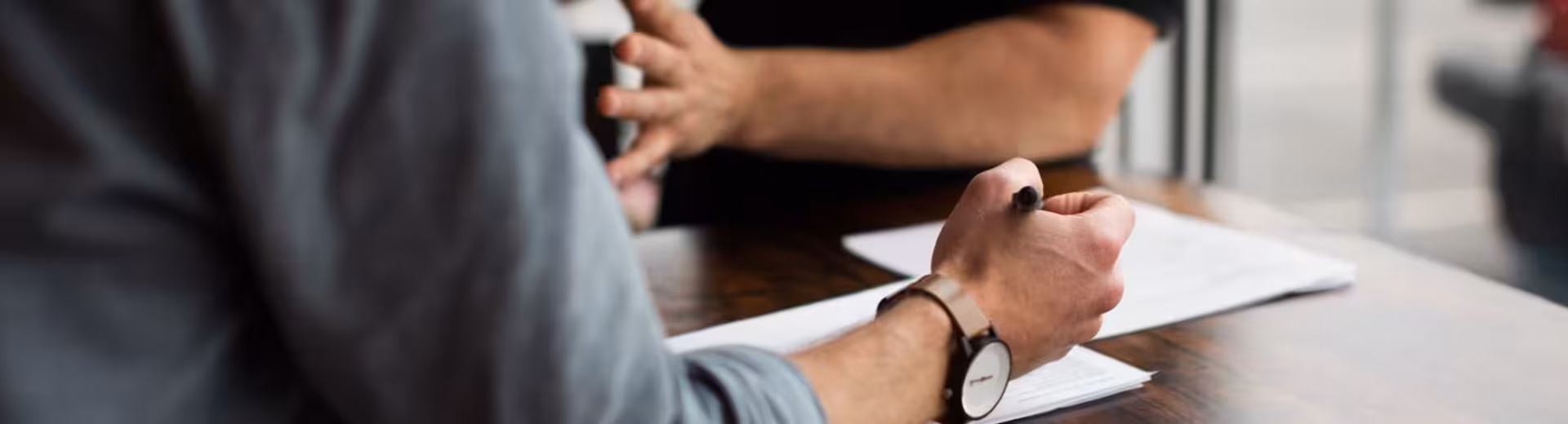 Υπηρεσίες προς Τράπεζες, Επενδυτές και Επιχειρήσεις